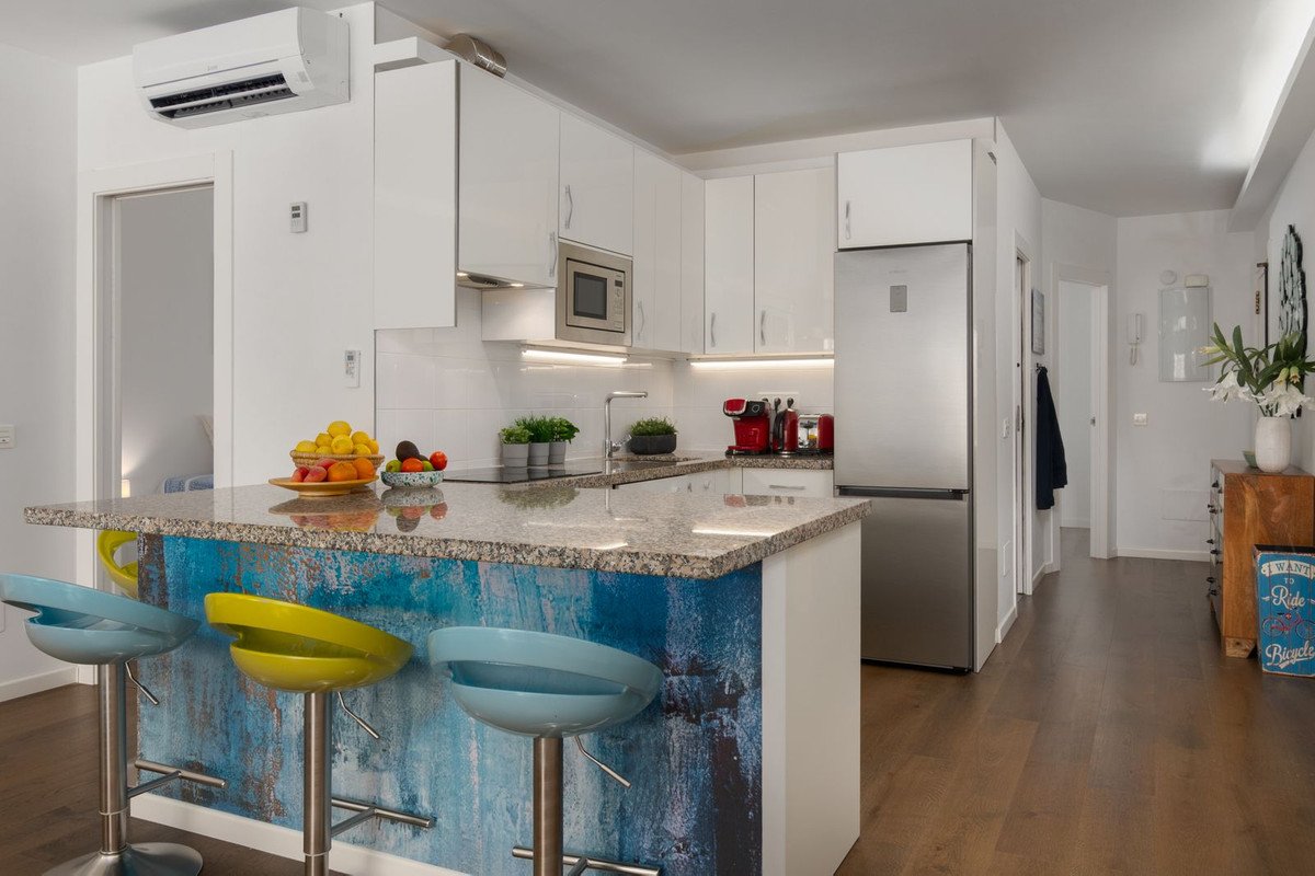 3 Bed Middle Floor Apartment in Málaga Centro