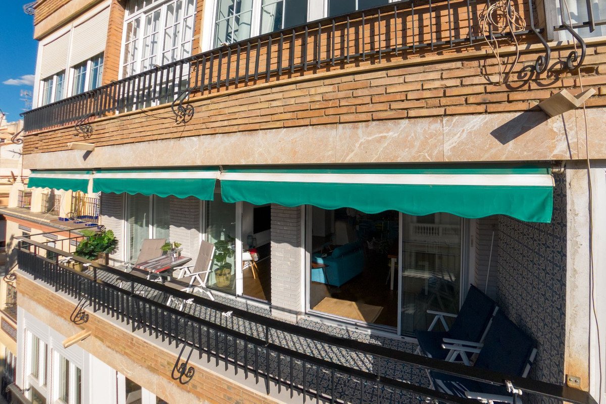 3 Bed Middle Floor Apartment in Málaga Centro