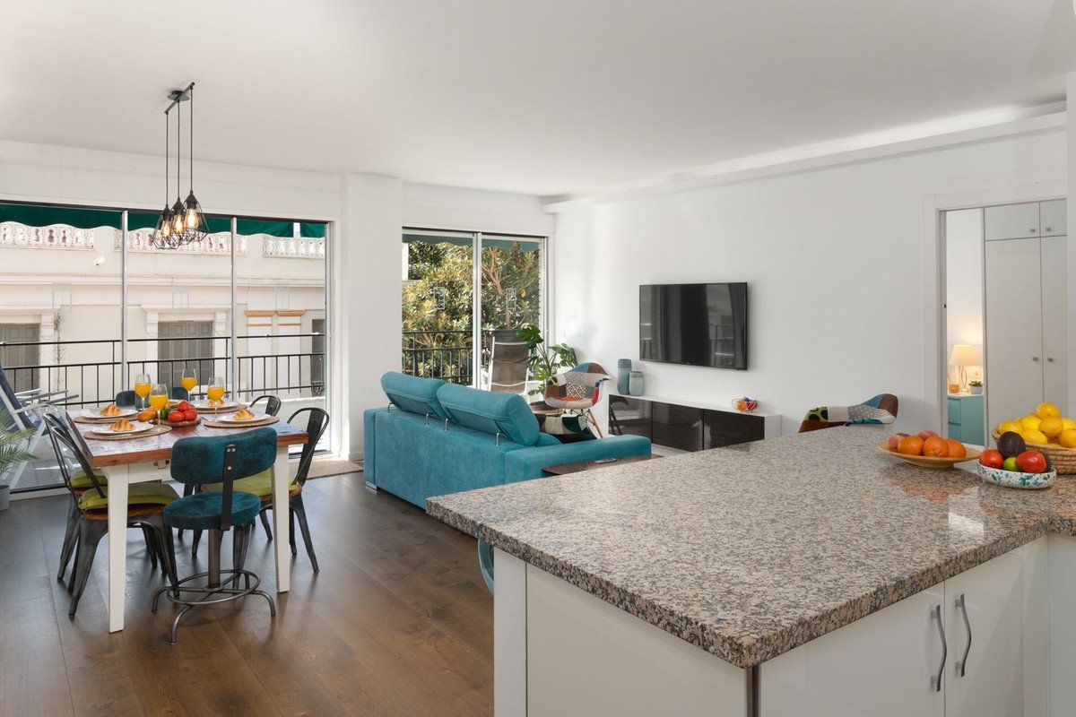 3 Bed Middle Floor Apartment in Málaga Centro