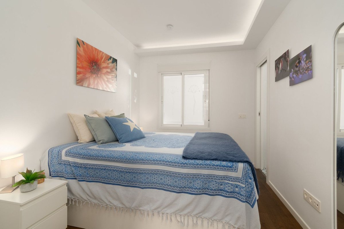 3 Bed Middle Floor Apartment in Málaga Centro