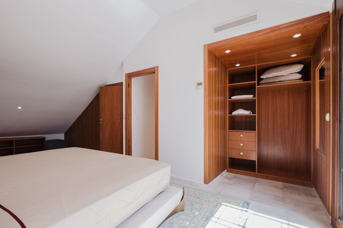 4 Bed Townhouse in The Golden Mile