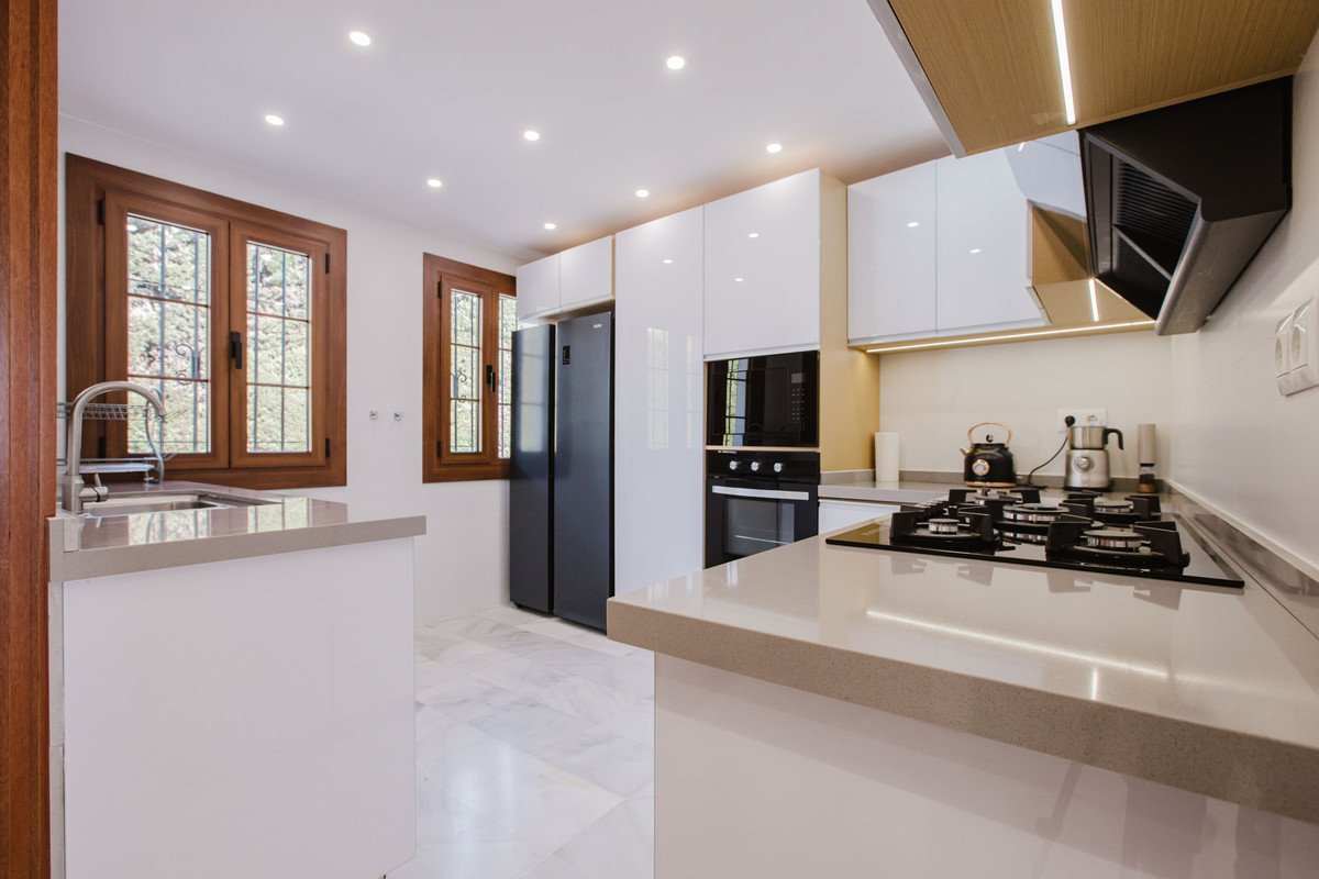 4 Bed Townhouse in The Golden Mile