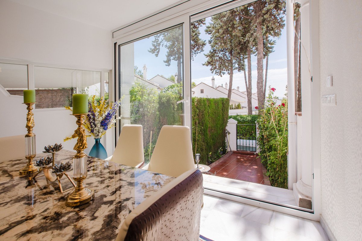 4 Bed Townhouse in The Golden Mile