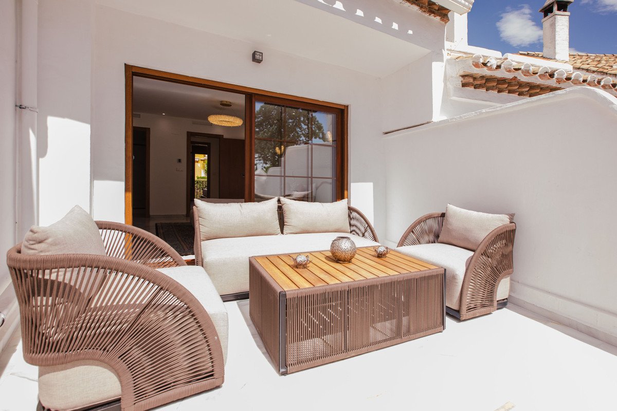 4 Bed Townhouse in The Golden Mile