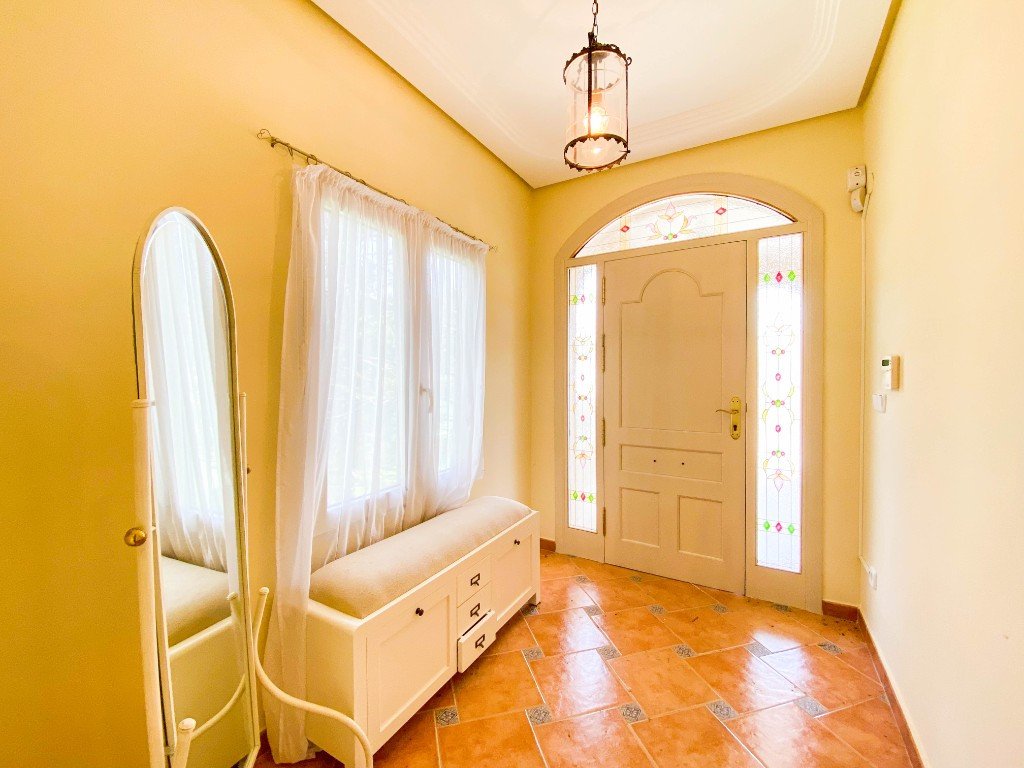 7 Bed Detached Villa in Villamartin