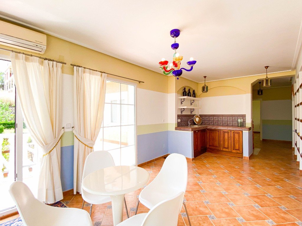 7 Bed Detached Villa in Villamartin