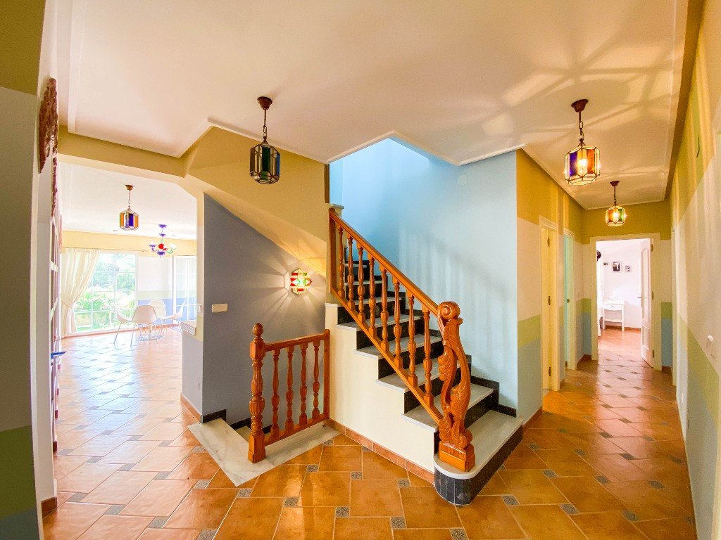 7 Bed Detached Villa in Villamartin