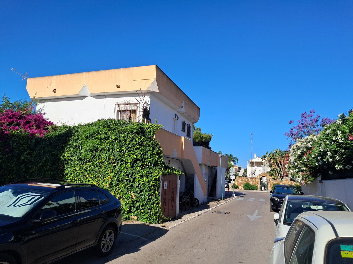 Commercial Premises in Estepona