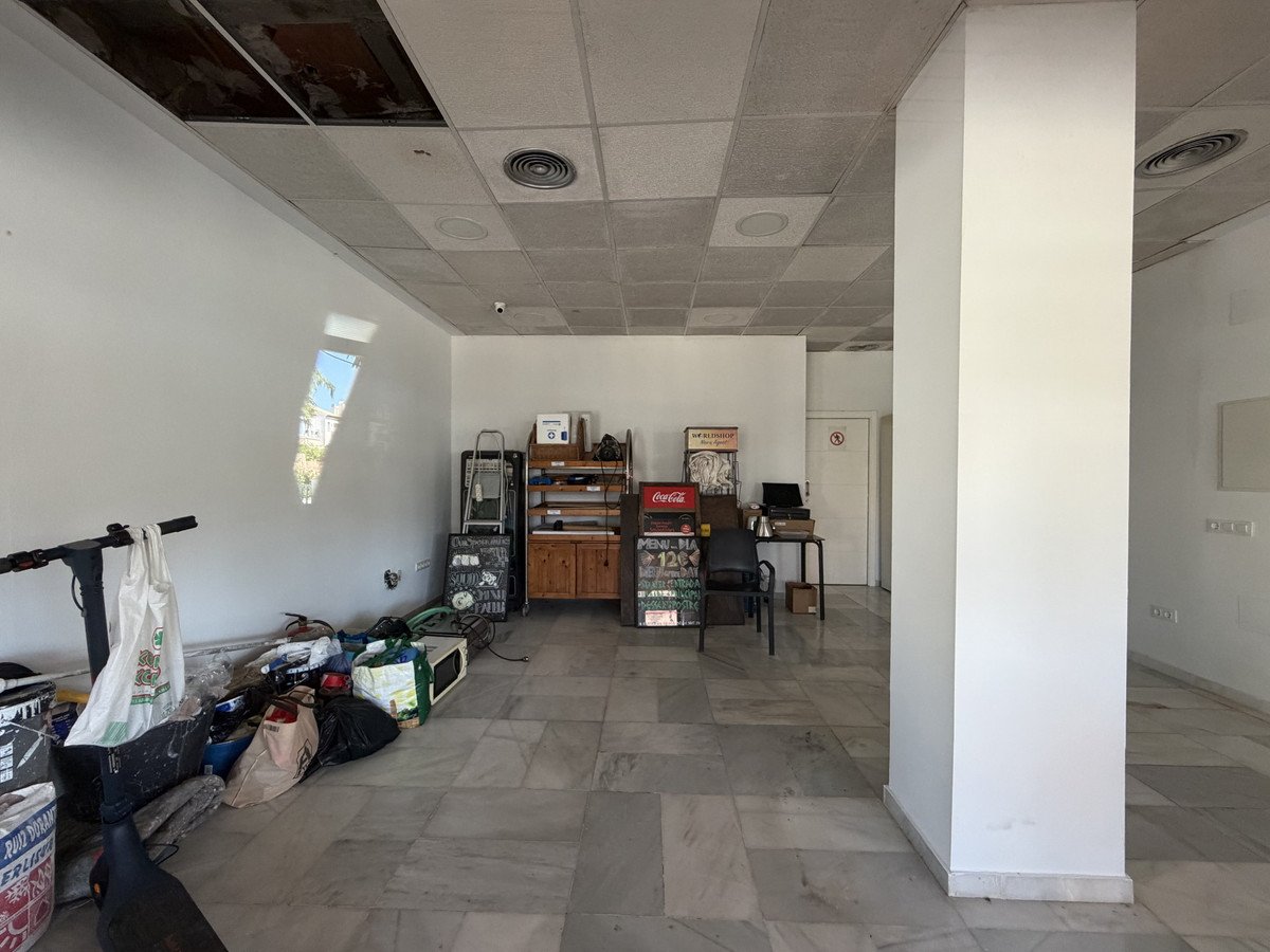 Commercial Premises in Estepona