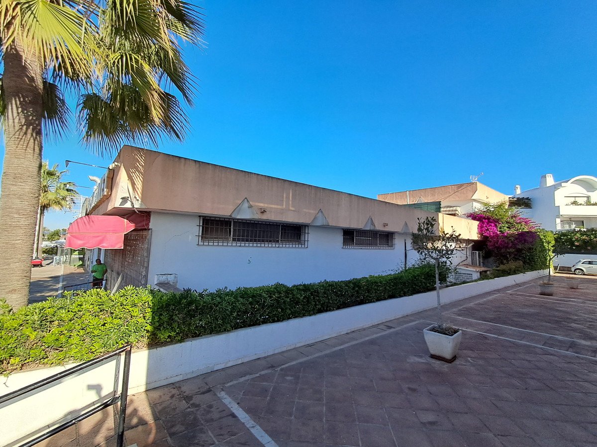 Commercial Premises in Estepona