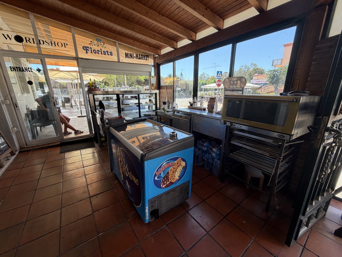 Commercial Premises in Estepona