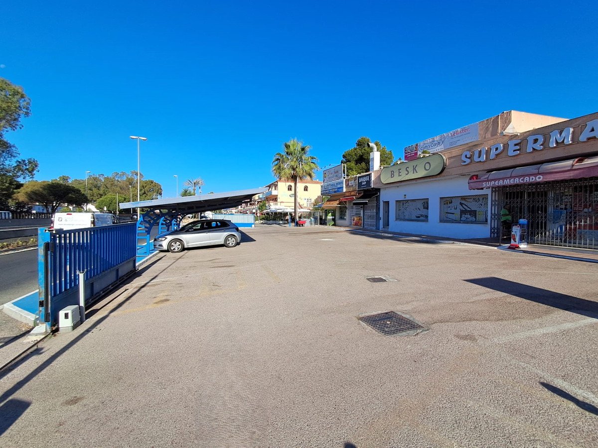 Commercial Premises in Estepona