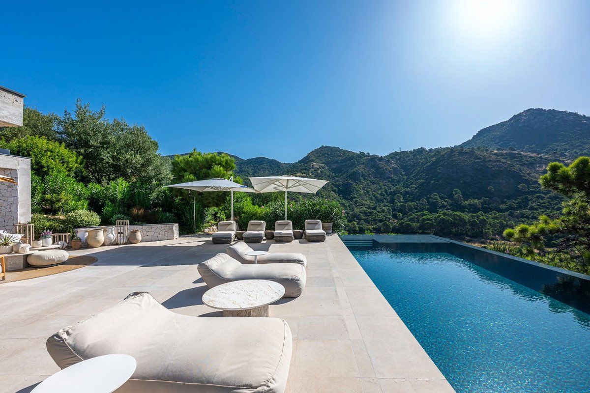 4 Bed Detached Villa in Benahavís
