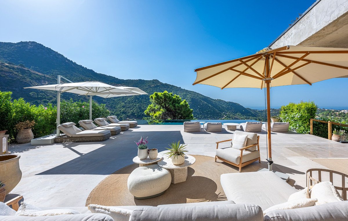4 Bed Detached Villa in Benahavís