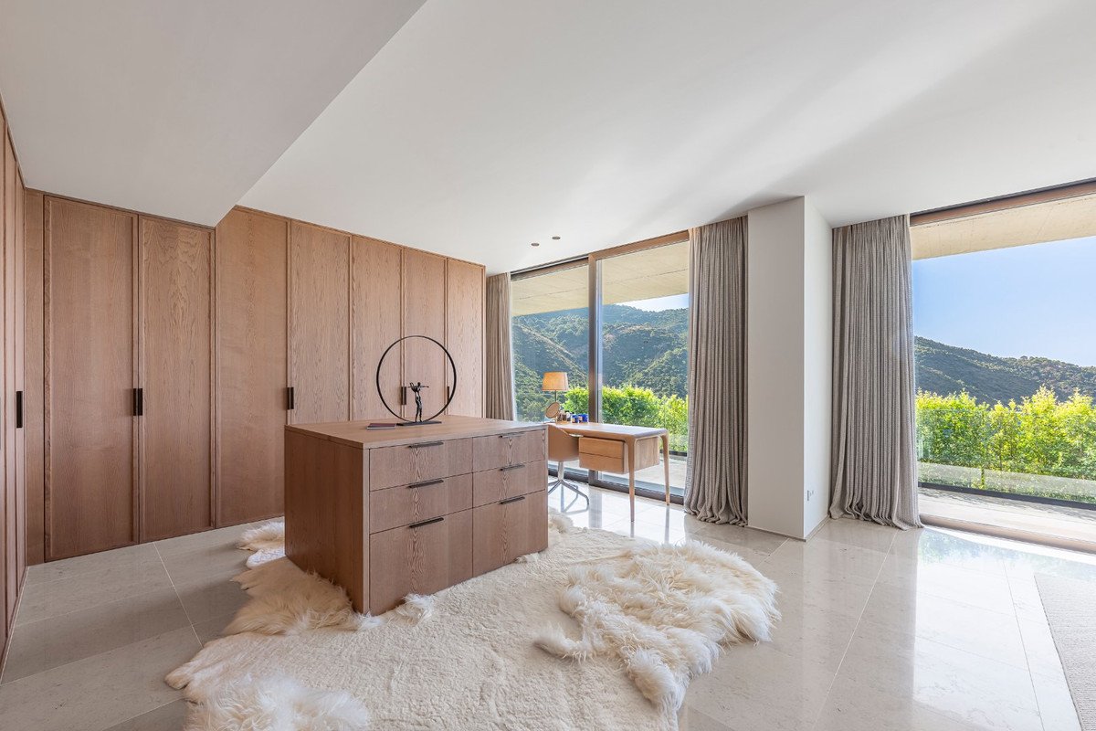 4 Bed Detached Villa in Benahavís