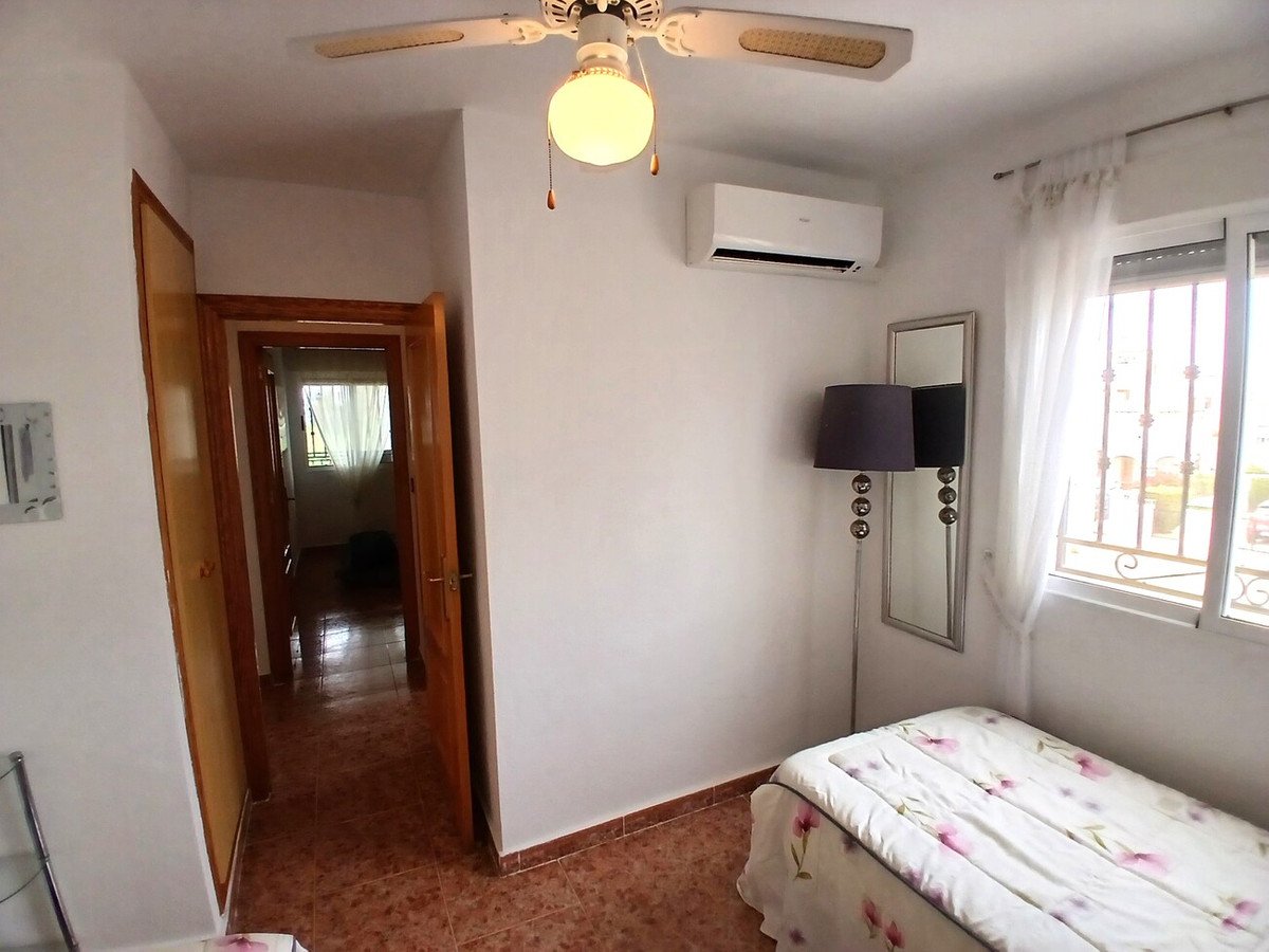 2 Bed Top Floor Apartment in Alicante