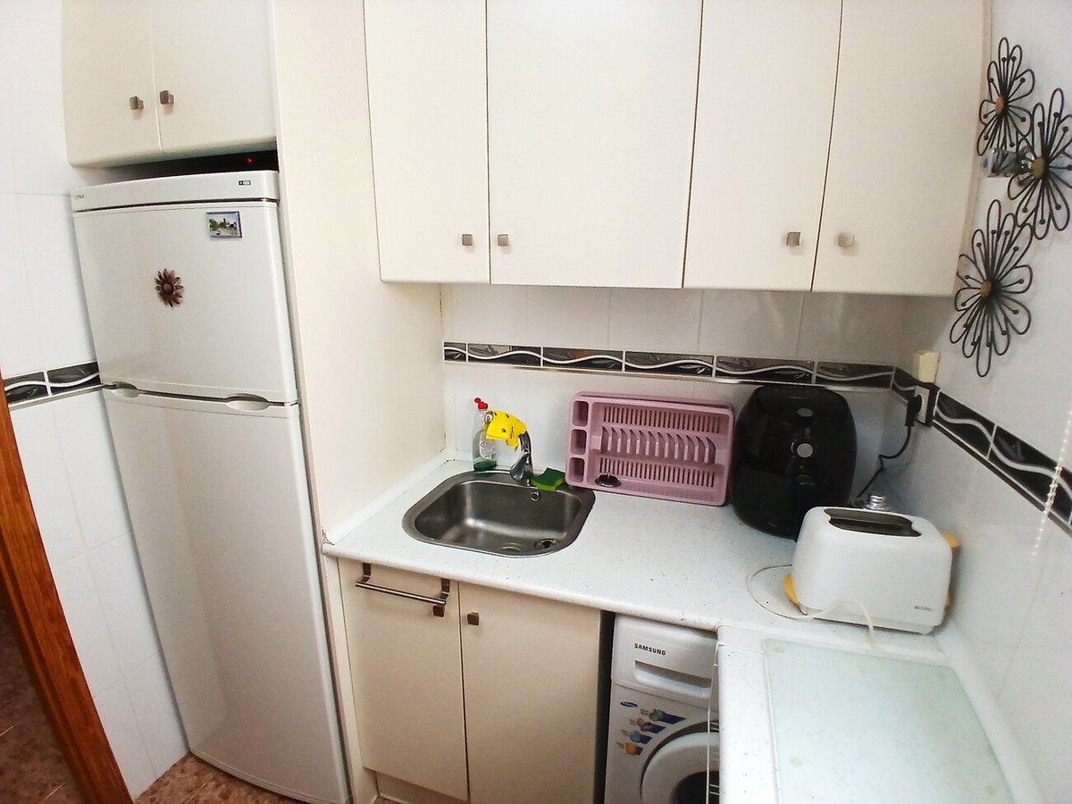 2 Bed Top Floor Apartment in Alicante