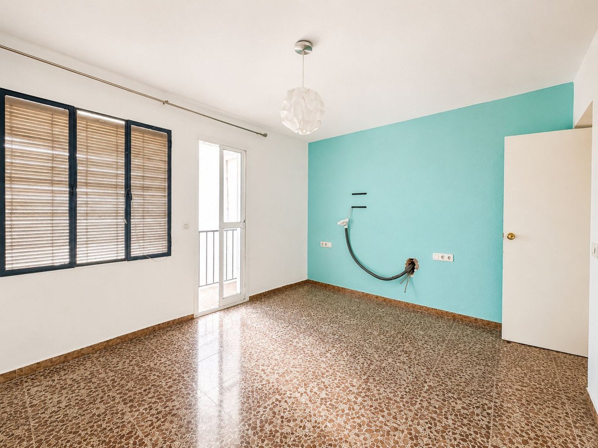 5 Bed Semi-Detached House in Mijas