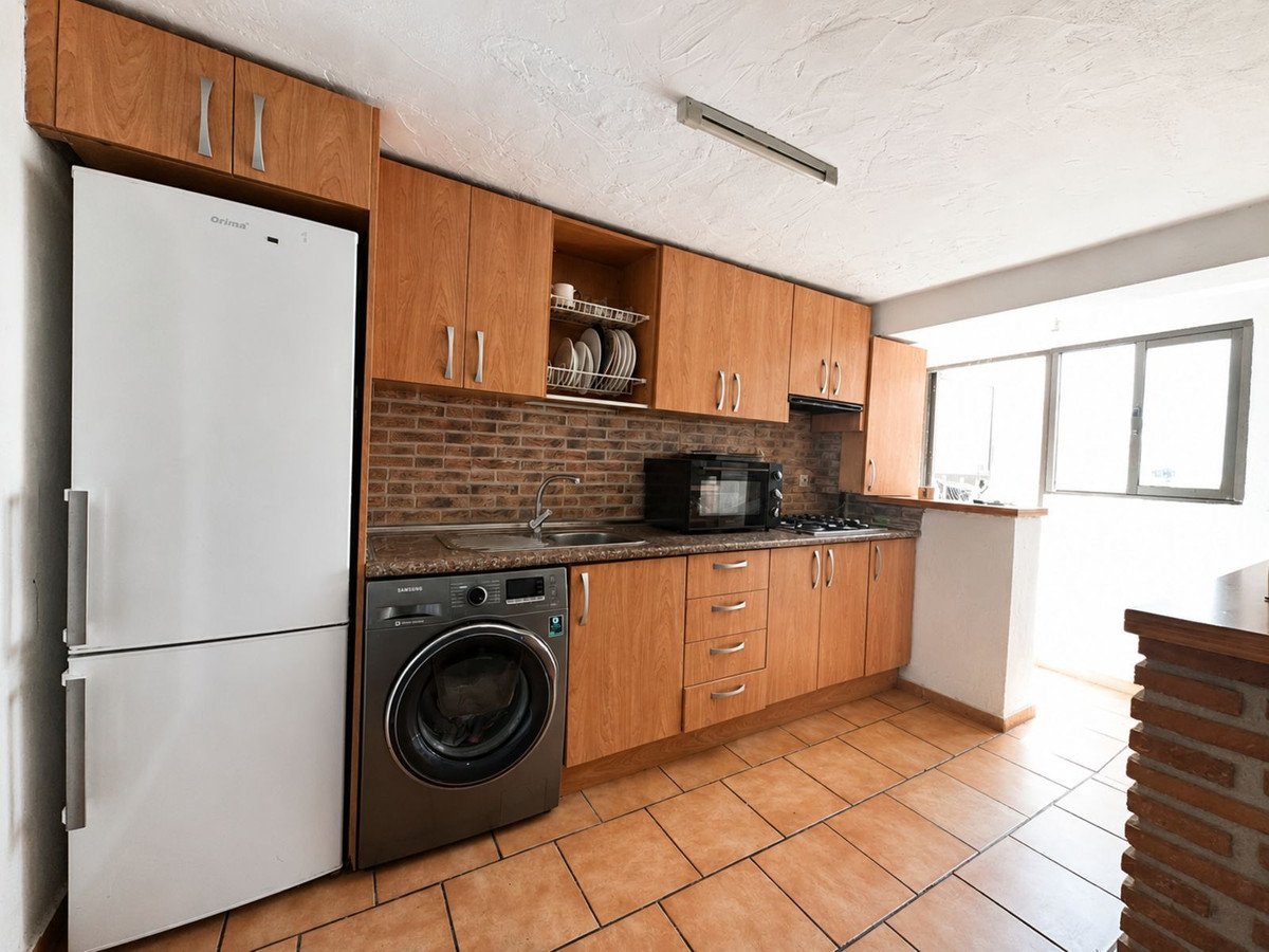 5 Bed Semi-Detached House in Mijas