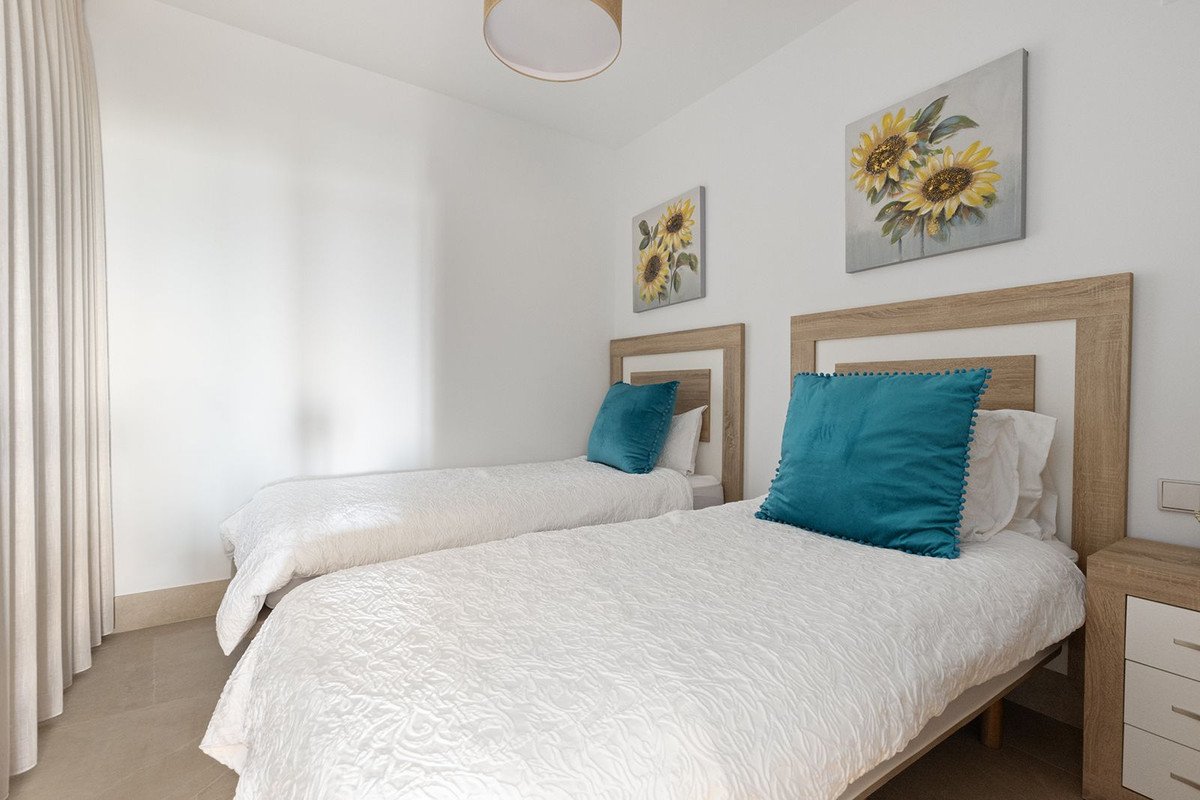 3 Bed Middle Floor Apartment in Casares Playa