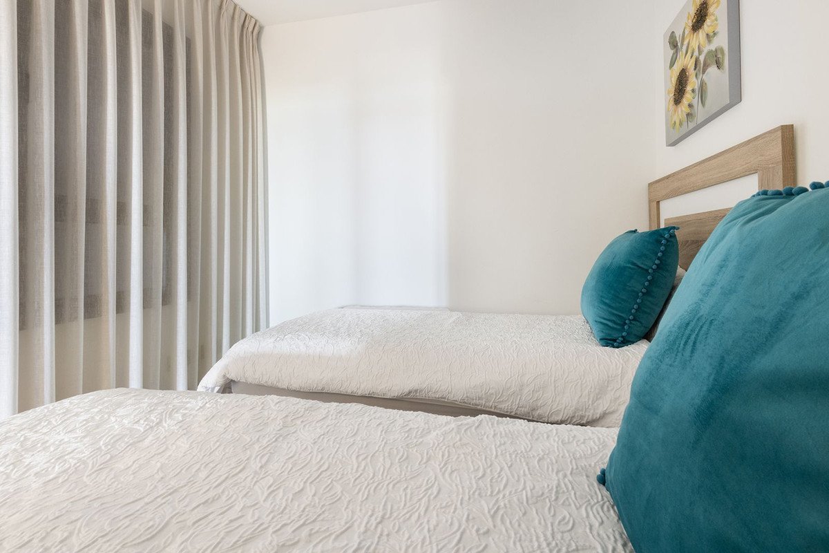 3 Bed Middle Floor Apartment in Casares Playa