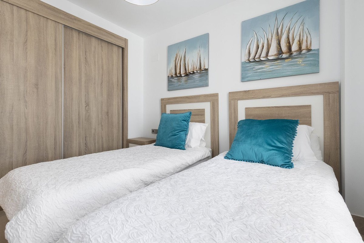 3 Bed Middle Floor Apartment in Casares Playa