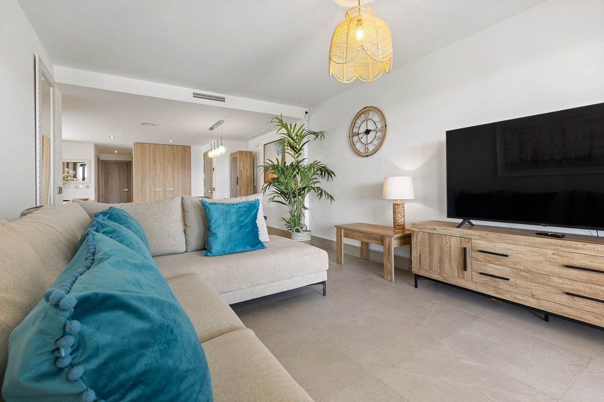 3 Bed Middle Floor Apartment in Casares Playa