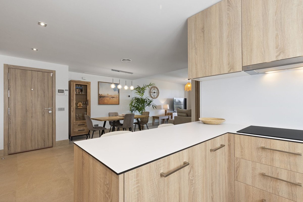 3 Bed Middle Floor Apartment in Casares Playa