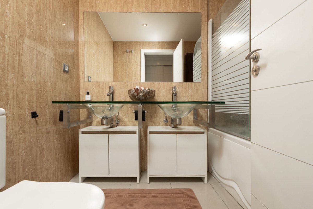 2 Bed Ground Floor Apartment in El Paraiso