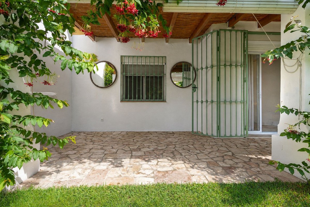 3 Bed Ground Floor Apartment in Guadalmina Alta