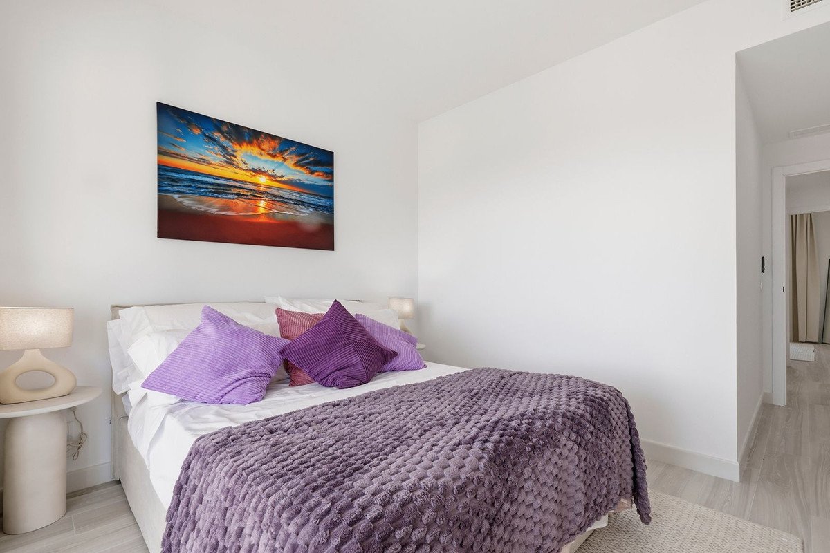 3 Bed Middle Floor Apartment in La Quinta