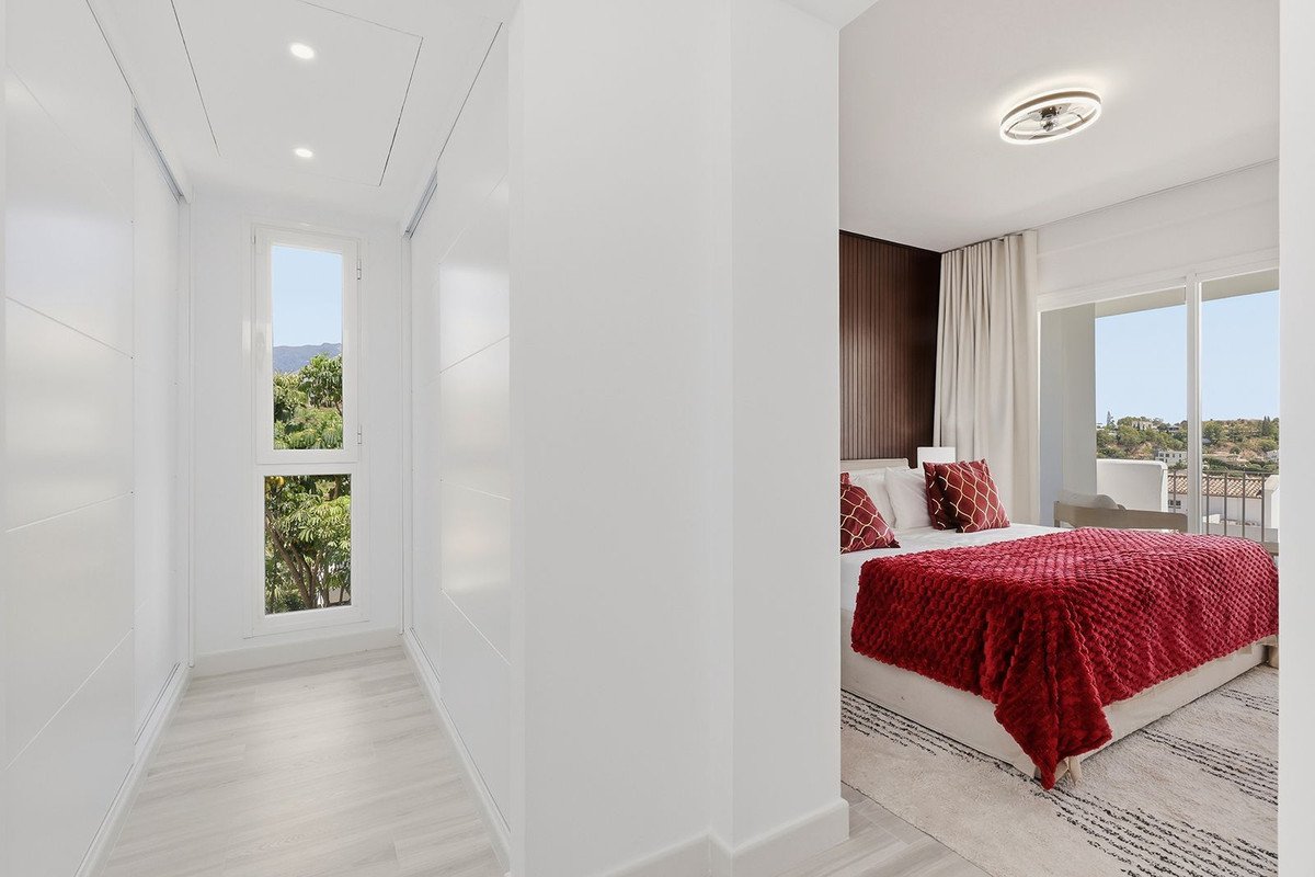 3 Bed Middle Floor Apartment in La Quinta