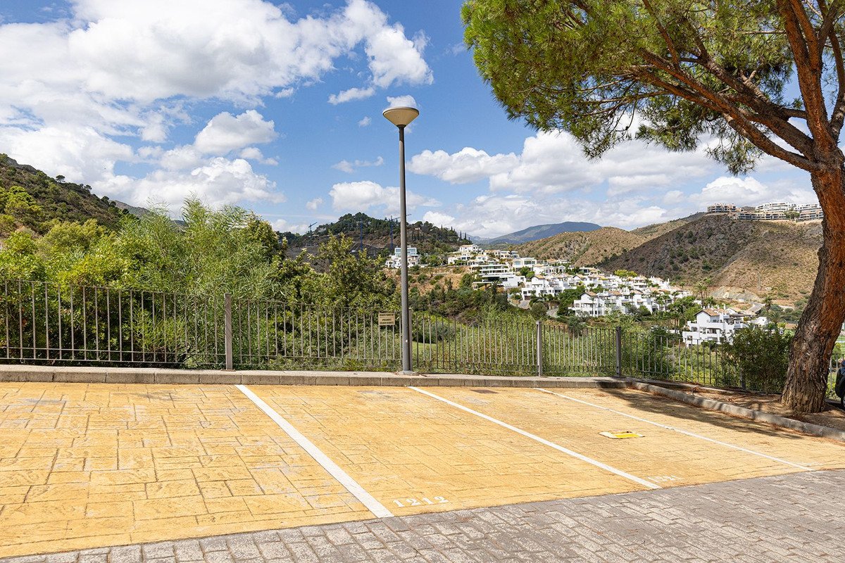 3 Bed Middle Floor Apartment in La Quinta