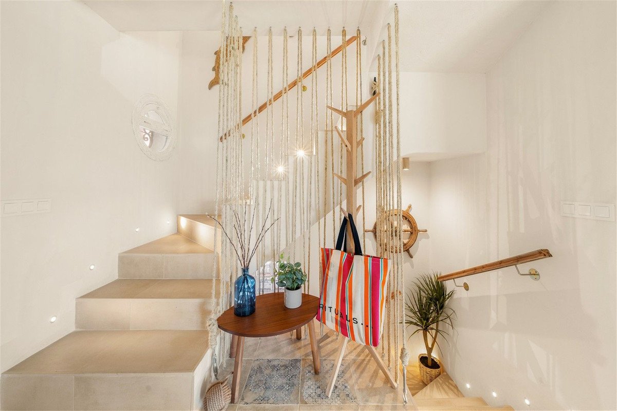 4 Bed Semi-Detached House in Estepona