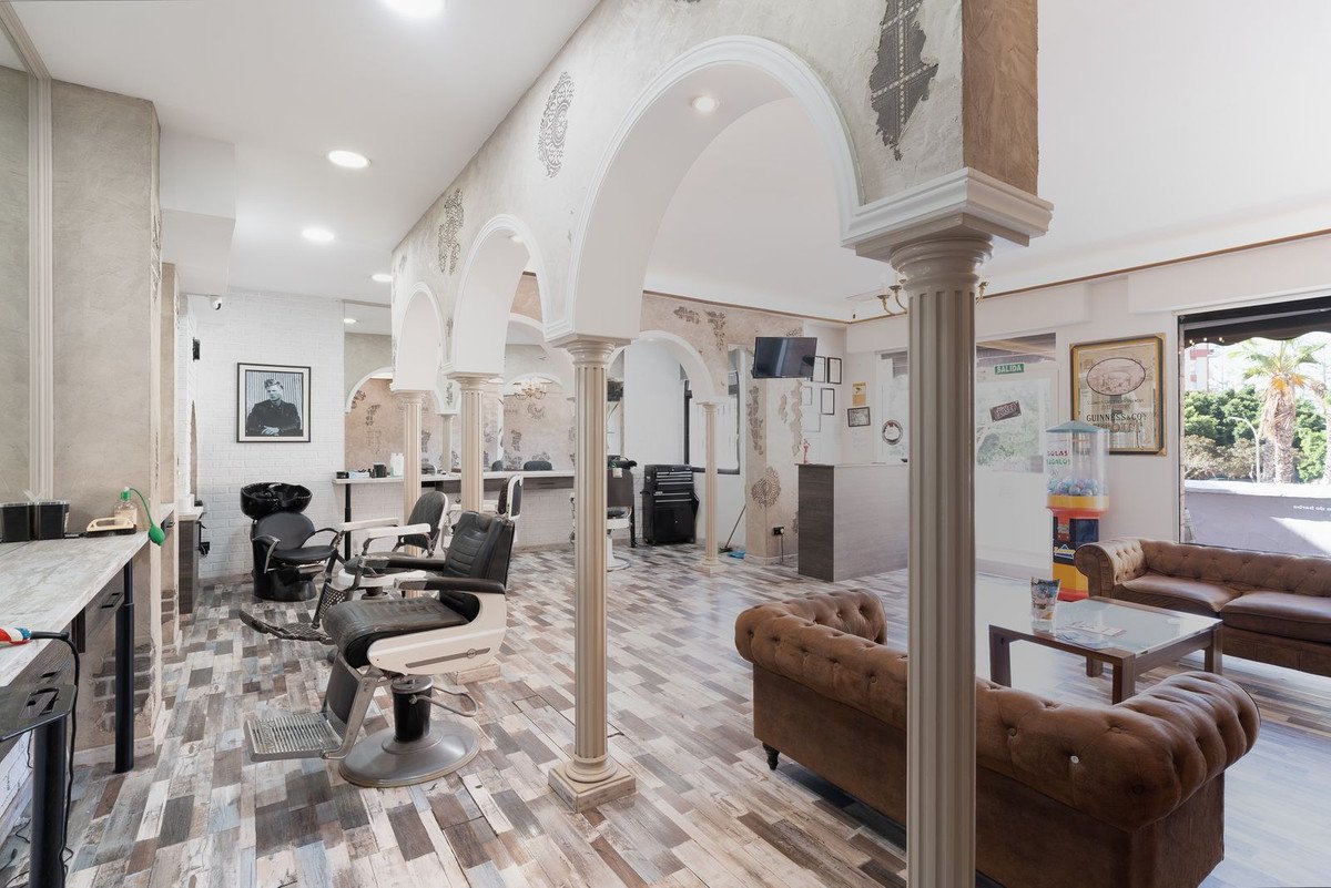 1 Bed Hairdressers in Benalmadena Costa
