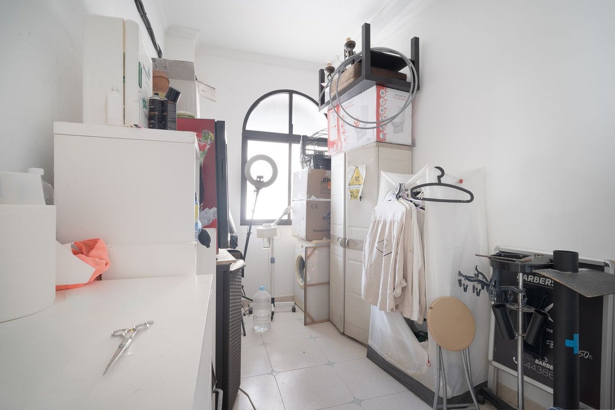 1 Bed Hairdressers in Benalmadena Costa