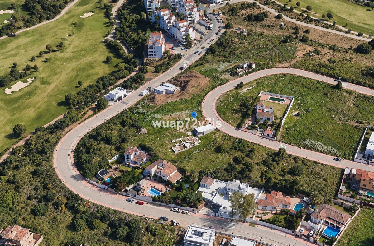 Residential Plot in Estepona