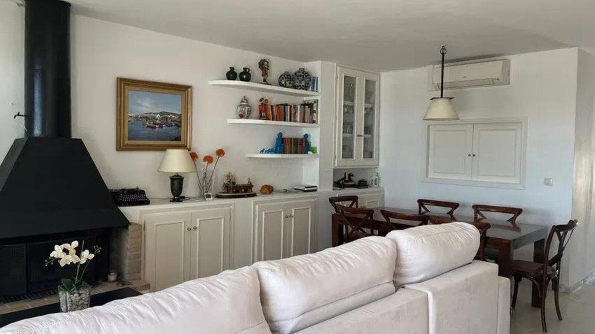 4 Bed Townhouse in Estepona