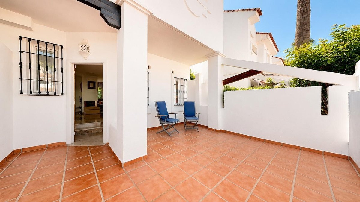 3 Bed Townhouse in Nueva Andalucía