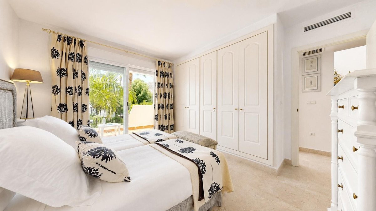 3 Bed Townhouse in Nueva Andalucía