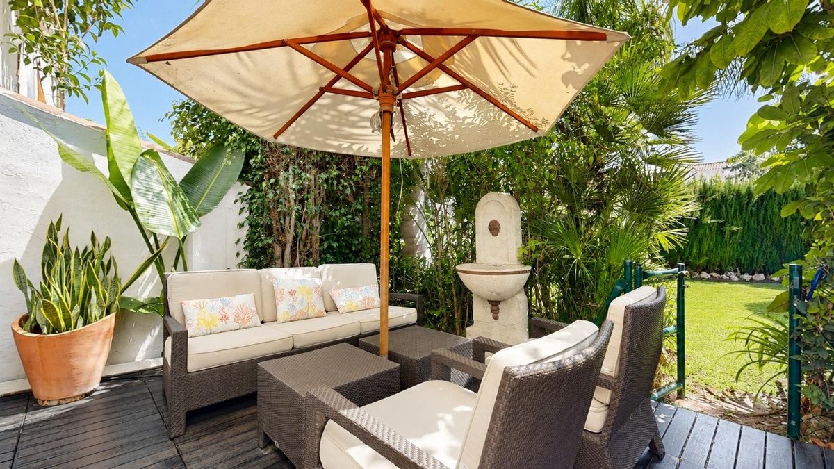3 Bed Townhouse in Nueva Andalucía