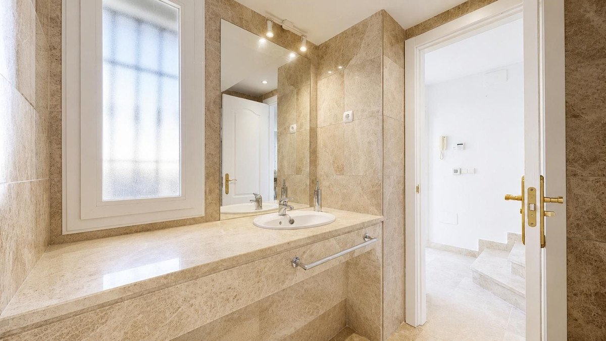 3 Bed Townhouse in Nueva Andalucía