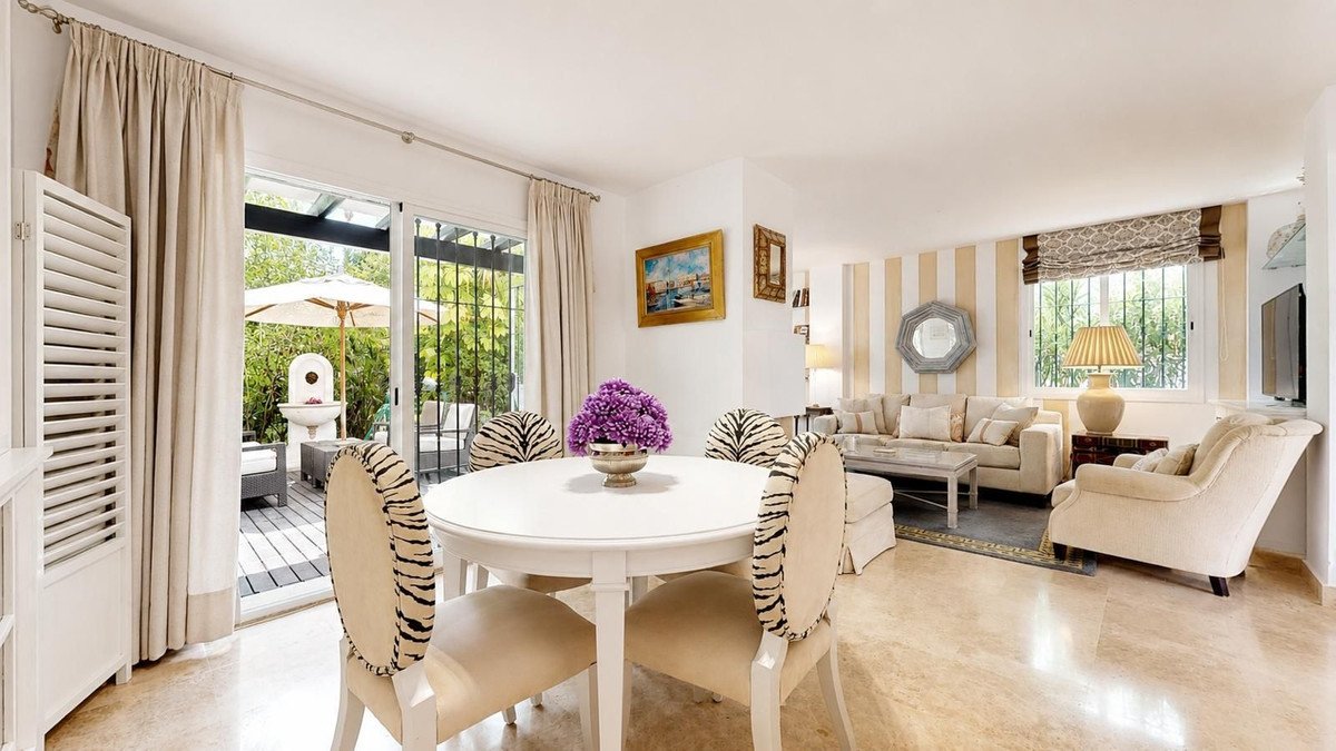 3 Bed Townhouse in Nueva Andalucía
