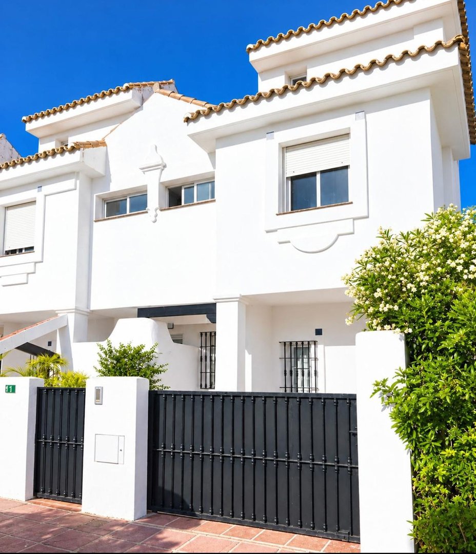 3 Bed Townhouse in Nueva Andalucía