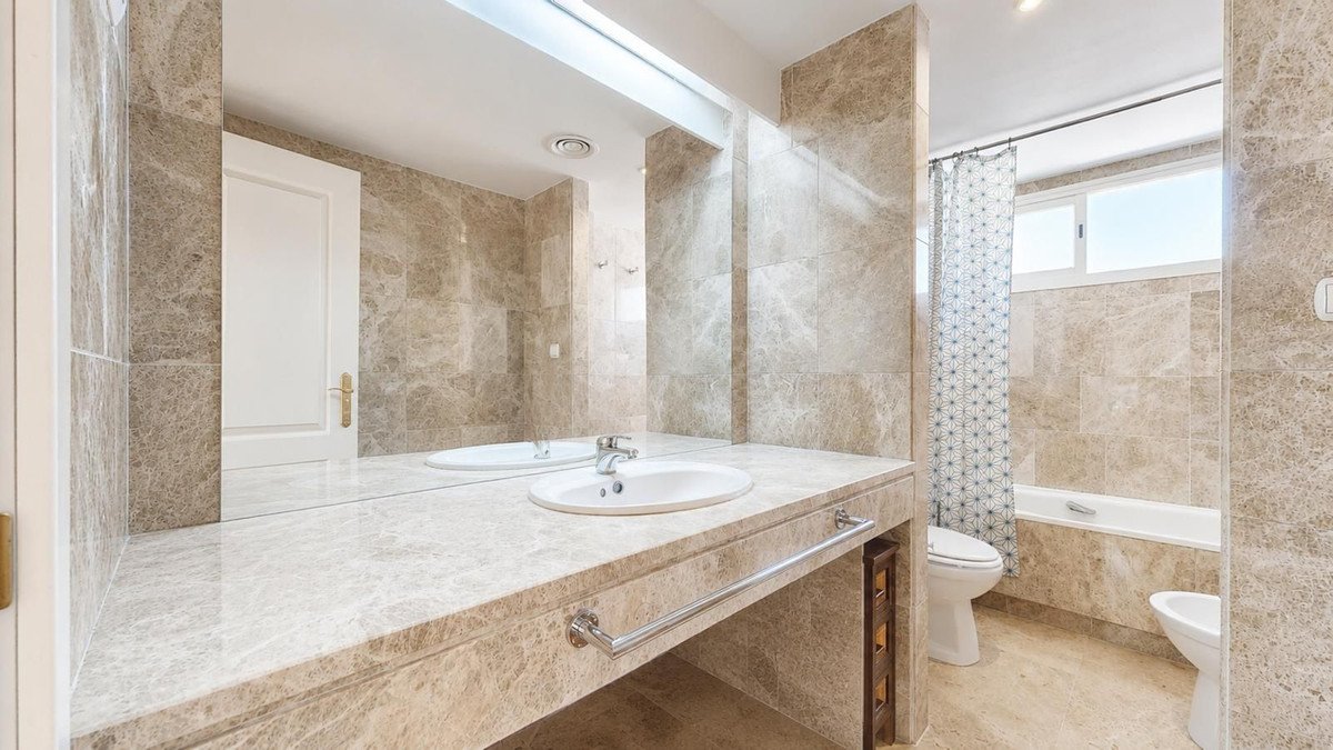 3 Bed Townhouse in Nueva Andalucía