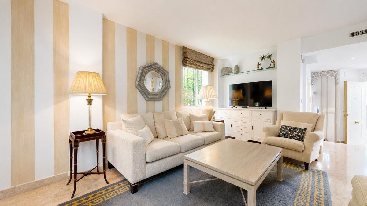 3 Bed Townhouse in Nueva Andalucía