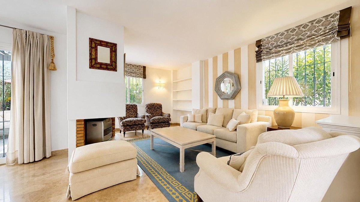 3 Bed Townhouse in Nueva Andalucía