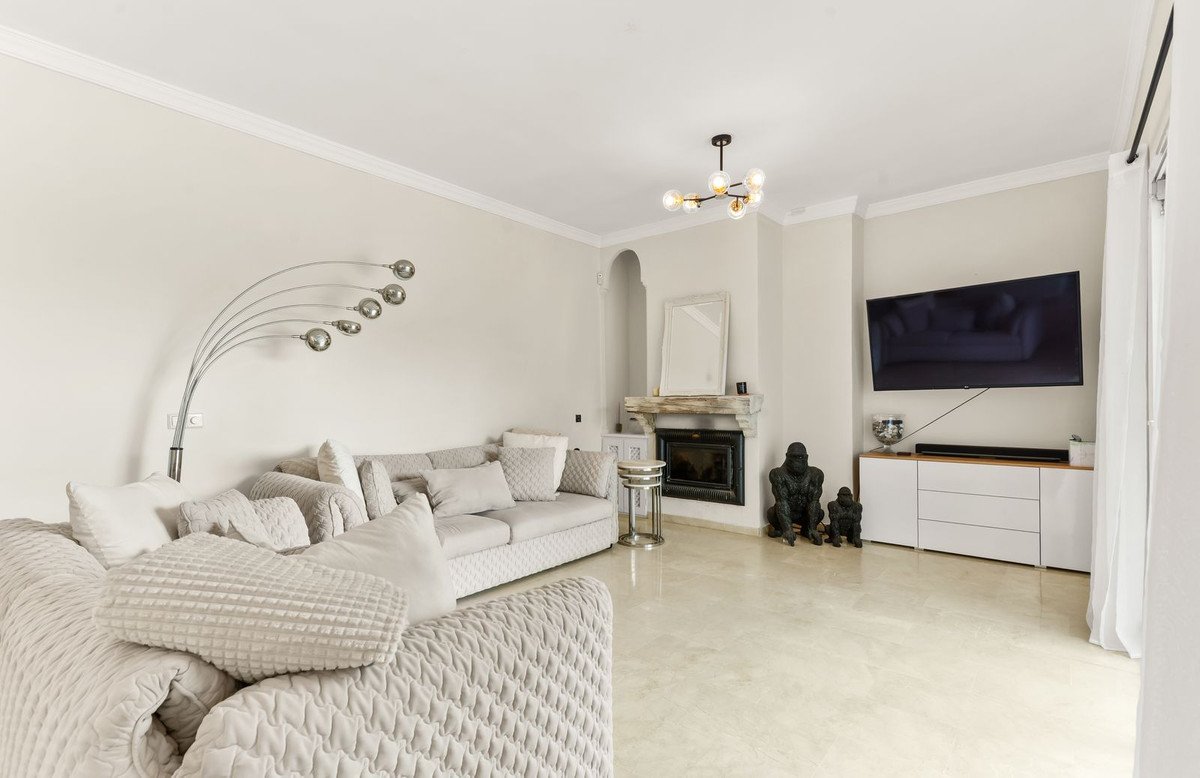 3 Bed Detached Villa in Estepona