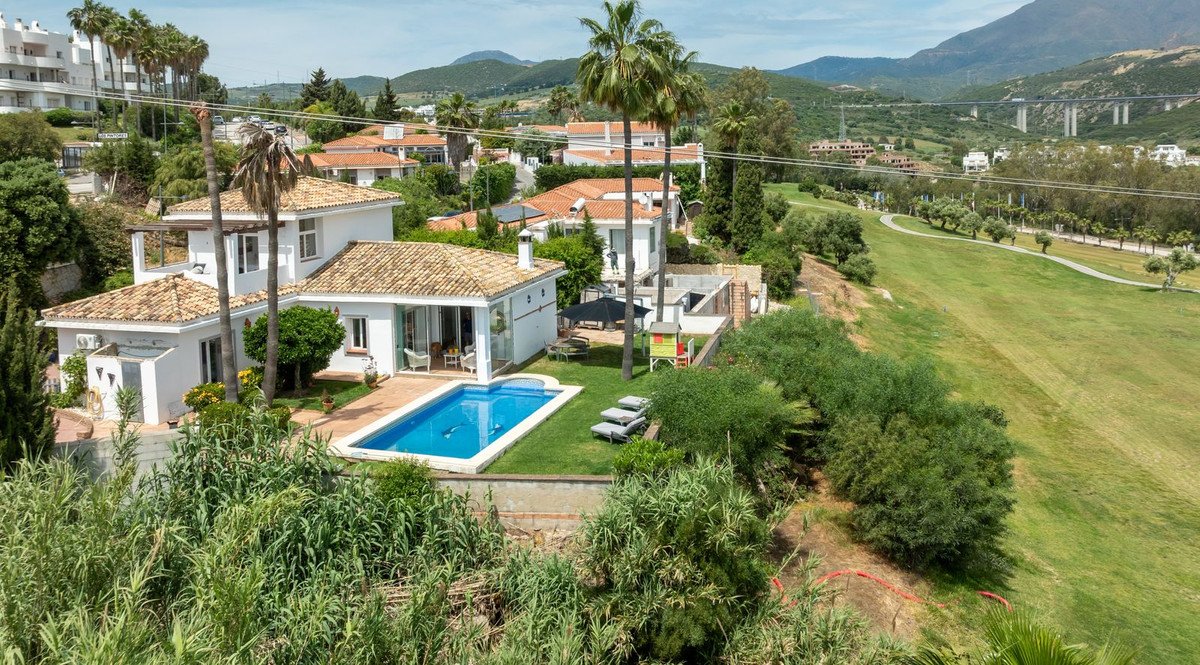 3 Bed Detached Villa in Estepona