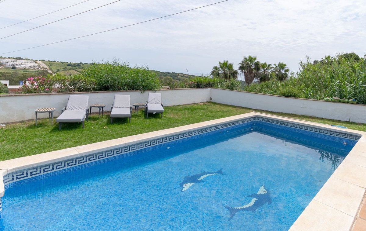 3 Bed Detached Villa in Estepona